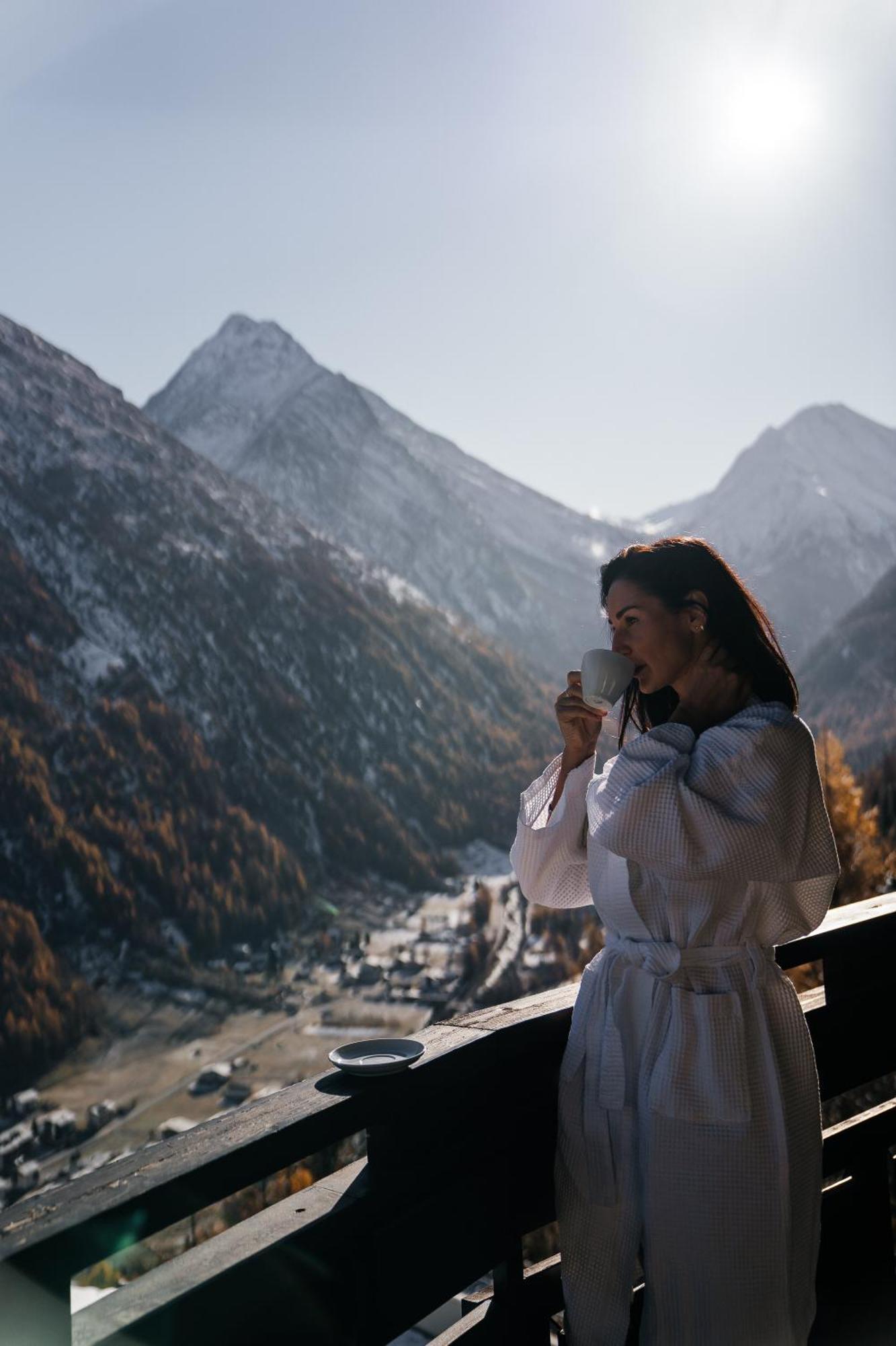 Waldhotel Fletschhorn Panoramic Retreat In Saas Fee Kültér fotó
